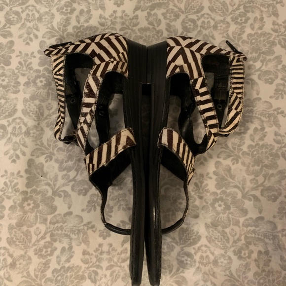 Gianni Bini calf hair zebra print sandals - Picture 2 of 5
